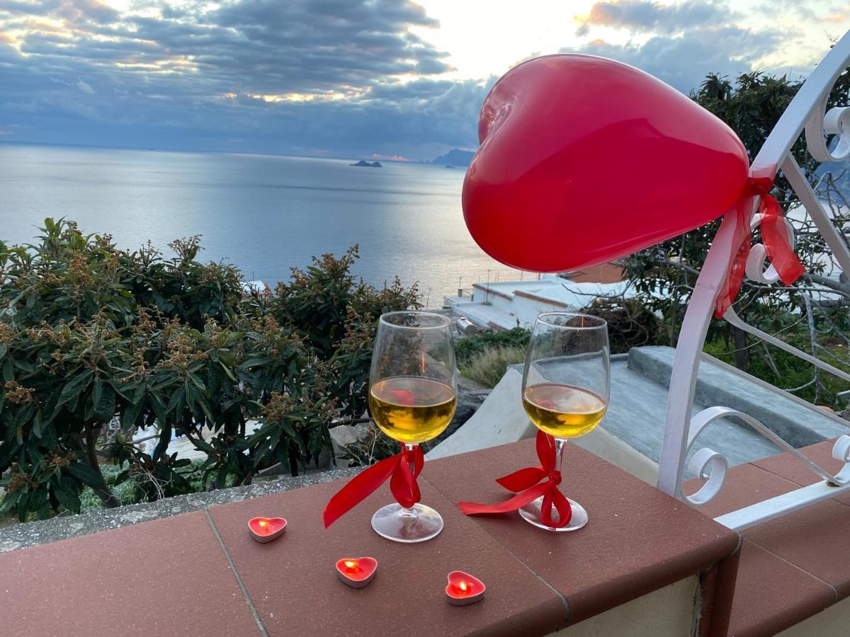 Il Profumo Dei Fiori Lejlighed Praiano Eksteriør billede