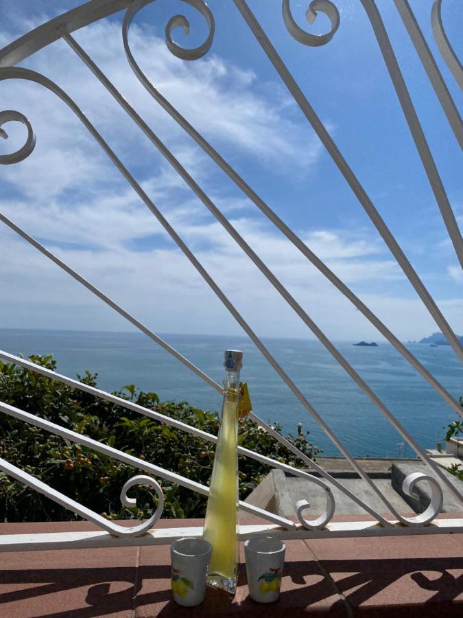 Il Profumo Dei Fiori Lejlighed Praiano Eksteriør billede