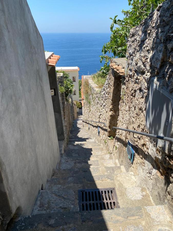 Il Profumo Dei Fiori Lejlighed Praiano Eksteriør billede
