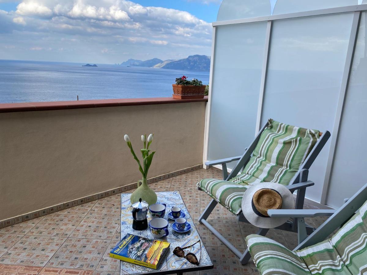 Il Profumo Dei Fiori Lejlighed Praiano Eksteriør billede