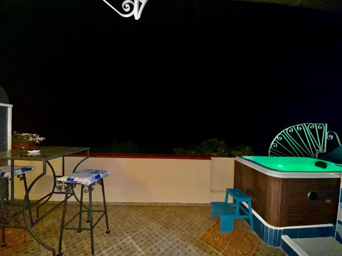 Il Profumo Dei Fiori Lejlighed Praiano Eksteriør billede